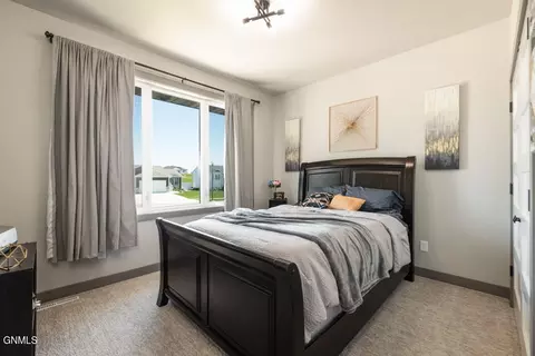 3908 Silver Blvd, Bismarck, ND 58503 photo 15