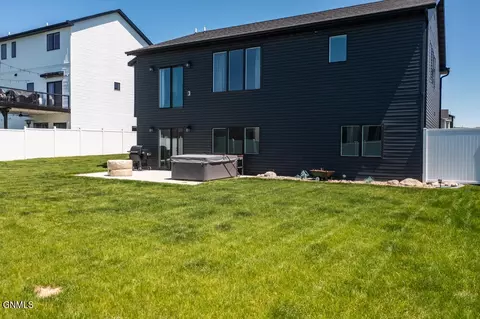 3908 Silver Blvd, Bismarck, ND 58503 photo 23