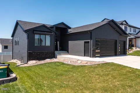 3908 Silver Blvd, Bismarck, ND 58503 photo 25