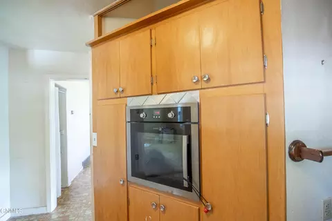 Kitchen - 518 Central Ave, Bismarck, ND 58501 photo 5 of 5