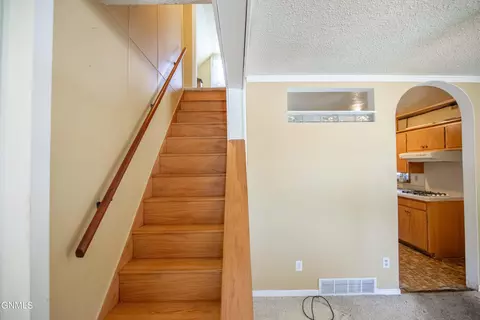 Entry Way - 518 Central Ave, Bismarck, ND 58501 photo 2 of 2