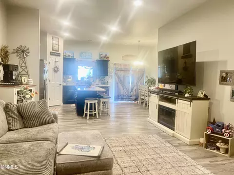 130 Kenner Lp, Bismarck, ND 58504
