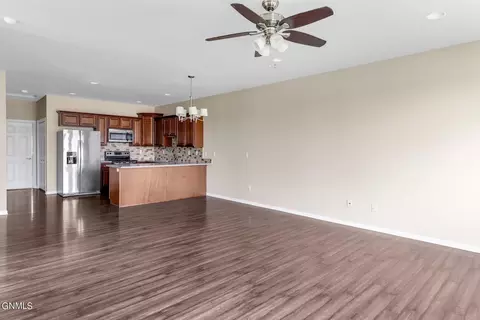 13699 Karen St, Williston, ND 58801 photo 7