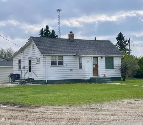 303 1st Ave W, Lignite, ND 58752