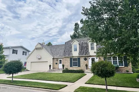 Exterior - 1703 4th Ave E, Williston, ND 58801 photo 5 of 19