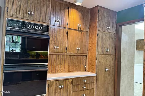 Kitchen - 1703 4th Ave E, Williston, ND 58801 photo 16 of 20