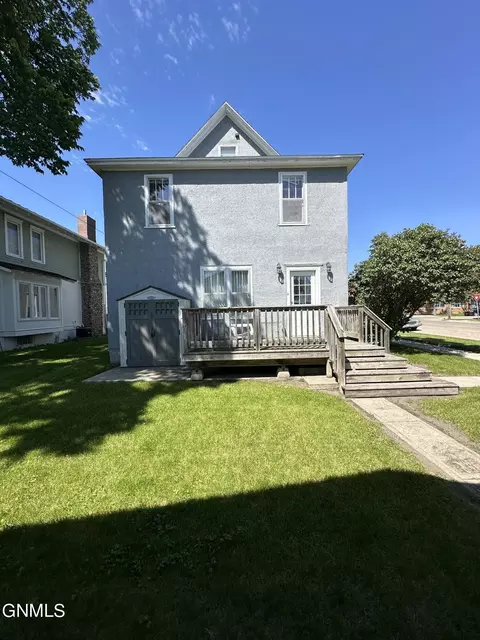 501 3rd Ave SE, Jamestown, ND 58401 photo 6