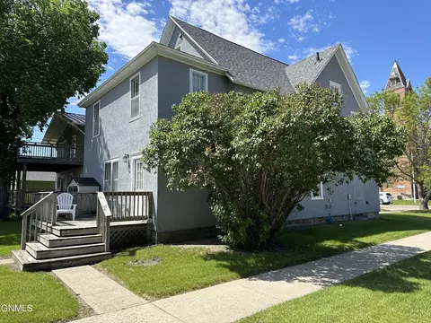 501 3rd Ave SE, Jamestown, ND 58401 photo 5