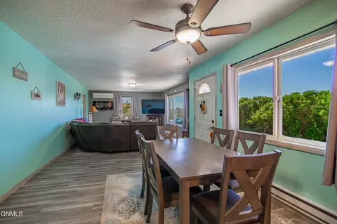 Dining - 60 20th St SW, Dickinson, ND 58601 photo 1 of 2