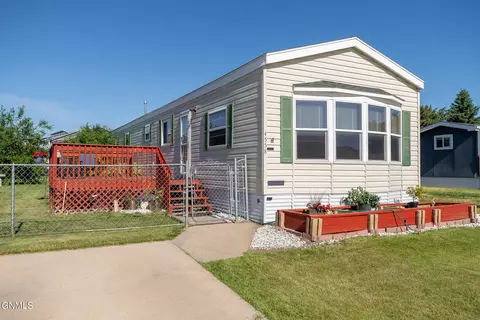 4558 Lafayette Dr, Bismarck, ND 58501