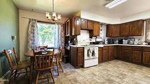 505 2nd Ave W, Edgeley, ND 58433 photo 17