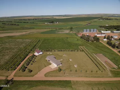View/Area - 411 2nd St W, Regent, ND 58650 photo 3 of 3