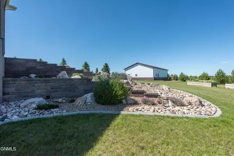 Exterior - 411 2nd St W, Regent, ND 58650 photo 12 of 18