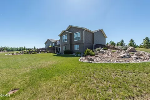 Exterior - 411 2nd St W, Regent, ND 58650 photo 11 of 18