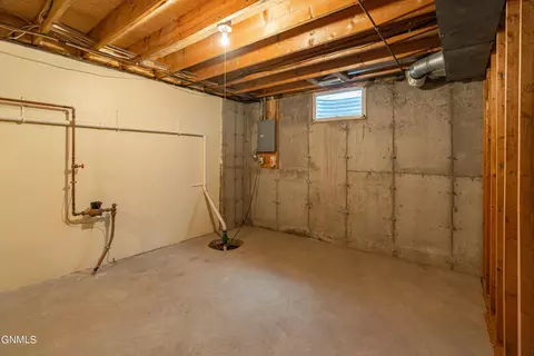 2002 E Capitol Ave, Bismarck, ND 58501 photo 43