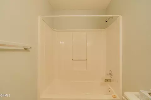 2002 E Capitol Ave, Bismarck, ND 58501 photo 30