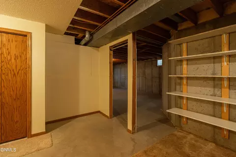 2002 E Capitol Ave, Bismarck, ND 58501 photo 37