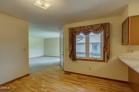 2002 E Capitol Ave, Bismarck, ND 58501 photo 14