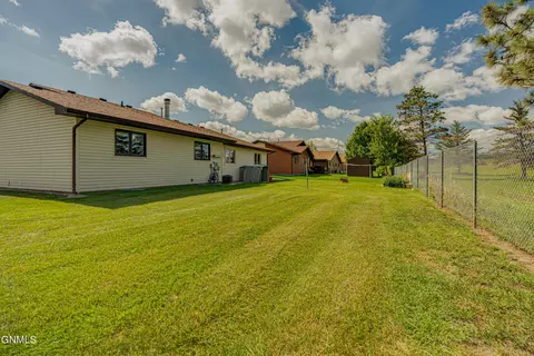 2002 E Capitol Ave, Bismarck, ND 58501 photo 64