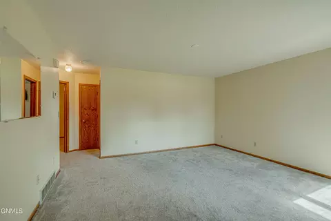 2002 E Capitol Ave, Bismarck, ND 58501 photo 16