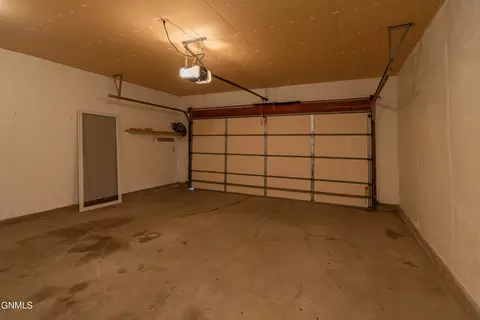 2002 E Capitol Ave, Bismarck, ND 58501 photo 53
