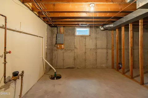 2002 E Capitol Ave, Bismarck, ND 58501 photo 46