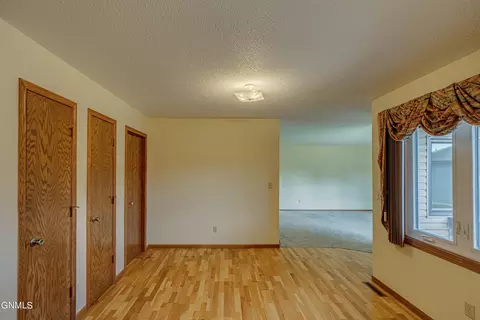 2002 E Capitol Ave, Bismarck, ND 58501 photo 13