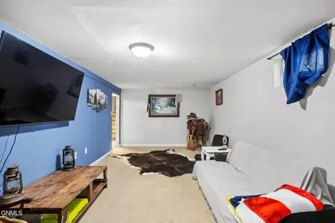 10 5th Ave NE, Garrison, ND 58540 photo 33