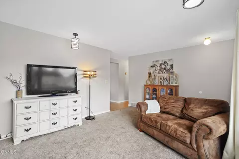 10 5th Ave NE, Garrison, ND 58540 photo 10