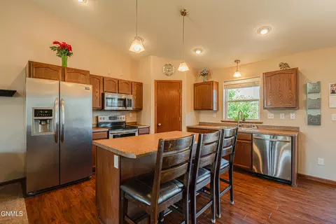6140 Edgerly Ln, Lincoln, ND 58504 photo 10
