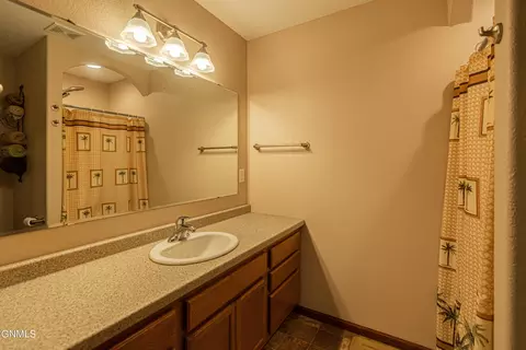 6140 Edgerly Ln, Lincoln, ND 58504 photo 19