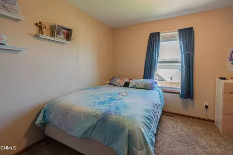 6140 Edgerly Ln, Lincoln, ND 58504 photo 21