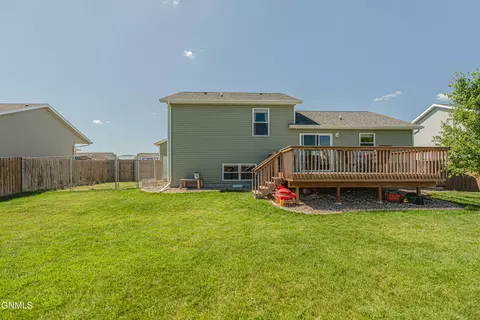 6140 Edgerly Ln, Lincoln, ND 58504 photo 5