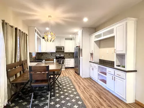 Kitchen - 3311 36th St W, Williston, ND 58801 photo 1 of 4