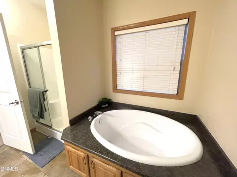 Bath - 3311 36th St W, Williston, ND 58801 photo 1 of 3