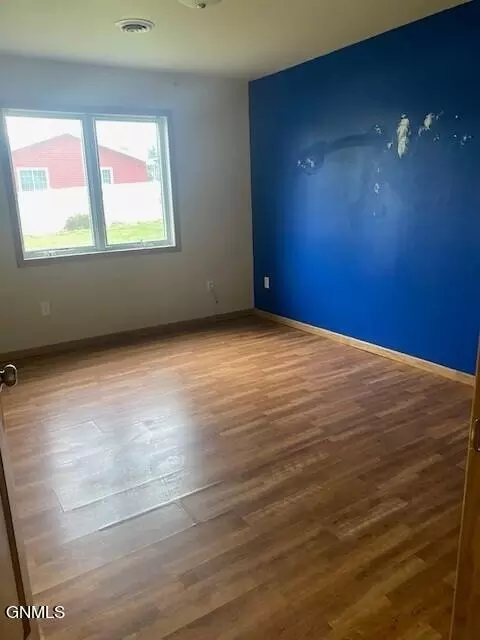 Bedroom - 1471 4th Ave E, Dickinson, ND 58601 photo 3 of 3