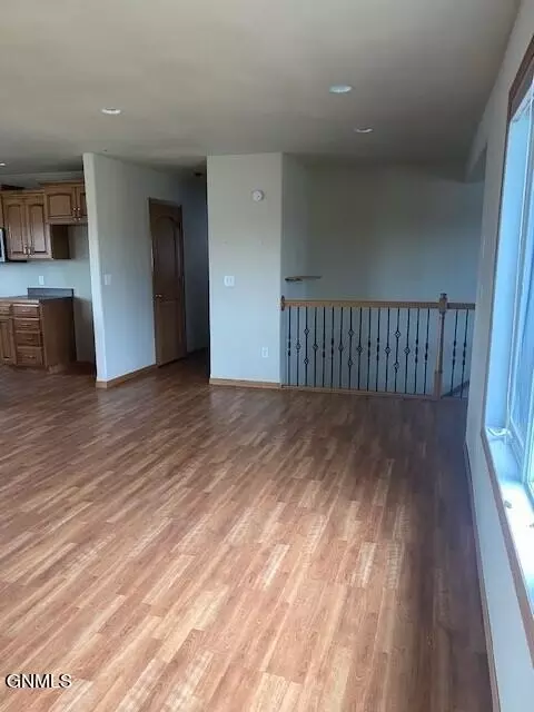 Living - 1471 4th Ave E, Dickinson, ND 58601 photo 2 of 7