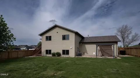 908 16th Ave E, Dickinson, ND 58601 photo 25