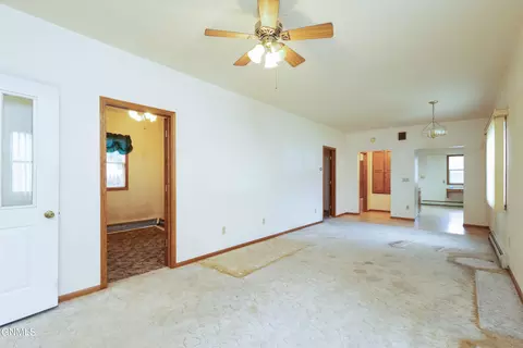 204 Collins Ave, Mandan, ND 58554 photo 5