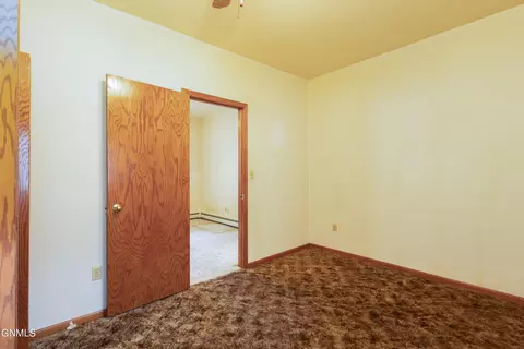 204 Collins Ave, Mandan, ND 58554 photo 9