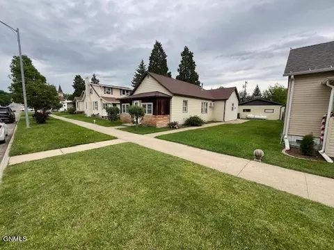 204 Collins Ave, Mandan, ND 58554 photo 24