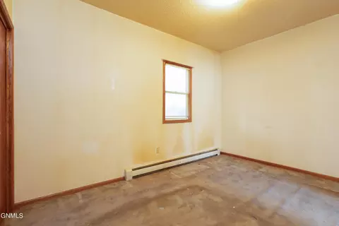 204 Collins Ave, Mandan, ND 58554 photo 10
