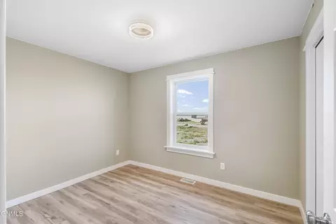 5506 Kingston Ave, Williston, ND 58801 photo 12