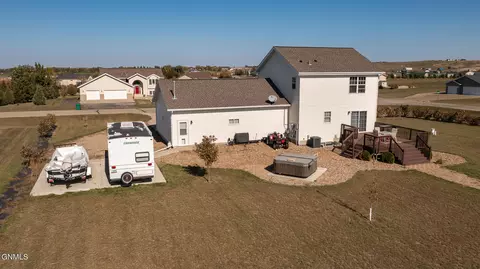 5637 Copper Pt, Bismarck, ND 58504 photo 42