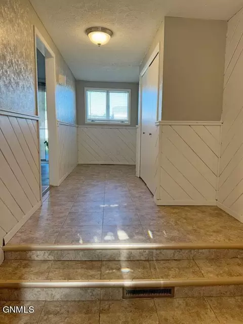 Entry Way - 2609 Skyway Ct, Williston, ND 58801 photo 2 of 3