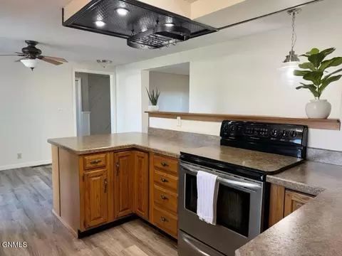 Kitchen - 2609 Skyway Ct, Williston, ND 58801 photo 5 of 5