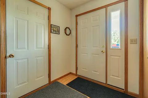 Entry Way - 2225 E Capitol Ave, Bismarck, ND 58501 photo 3 of 5