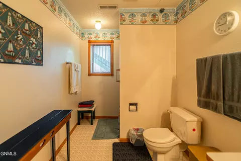 Bath - 2225 E Capitol Ave, Bismarck, ND 58501 photo 9 of 12