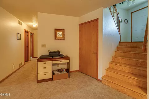 Entry Way - 2225 E Capitol Ave, Bismarck, ND 58501 photo 4 of 5