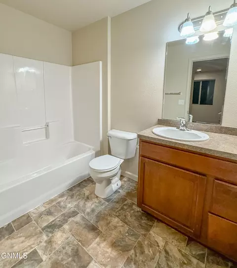 721 9th St E, Williston, ND 58801 photo 9